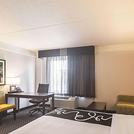 La Quinta By Wyndham Oklahoma City - Nw Expwy Eksteriør billede