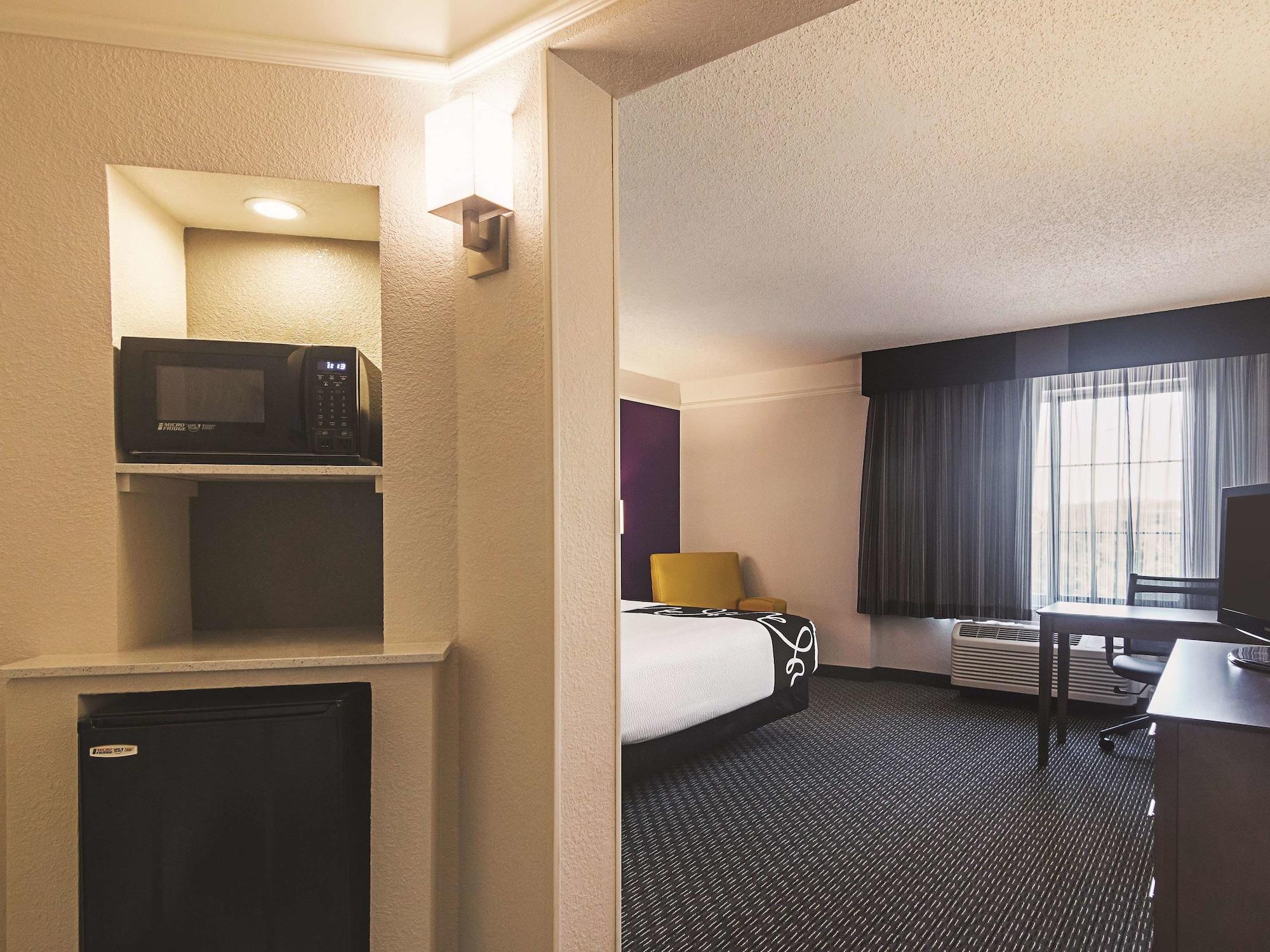 La Quinta By Wyndham Oklahoma City - Nw Expwy Eksteriør billede