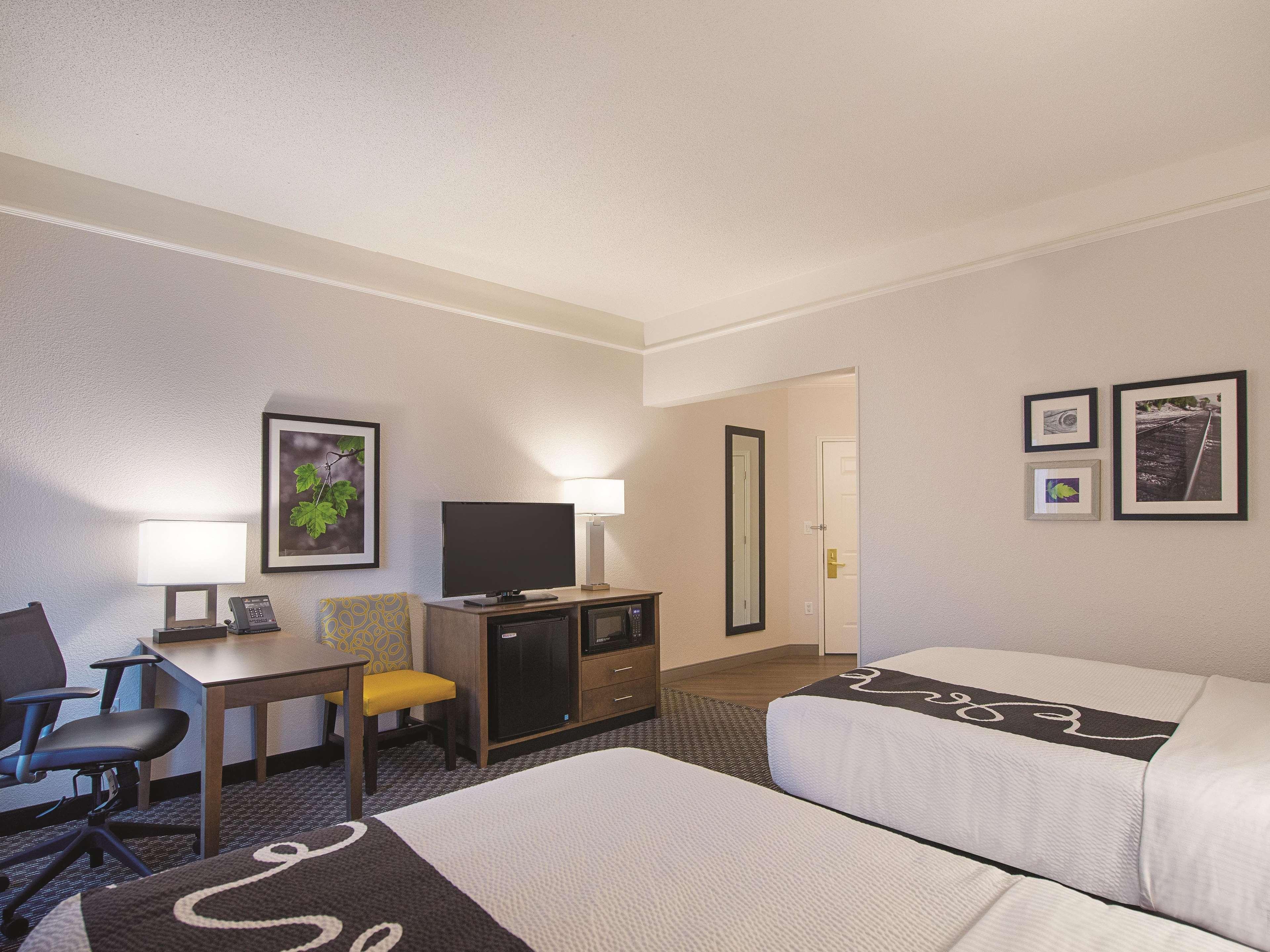 La Quinta By Wyndham Oklahoma City - Nw Expwy Eksteriør billede