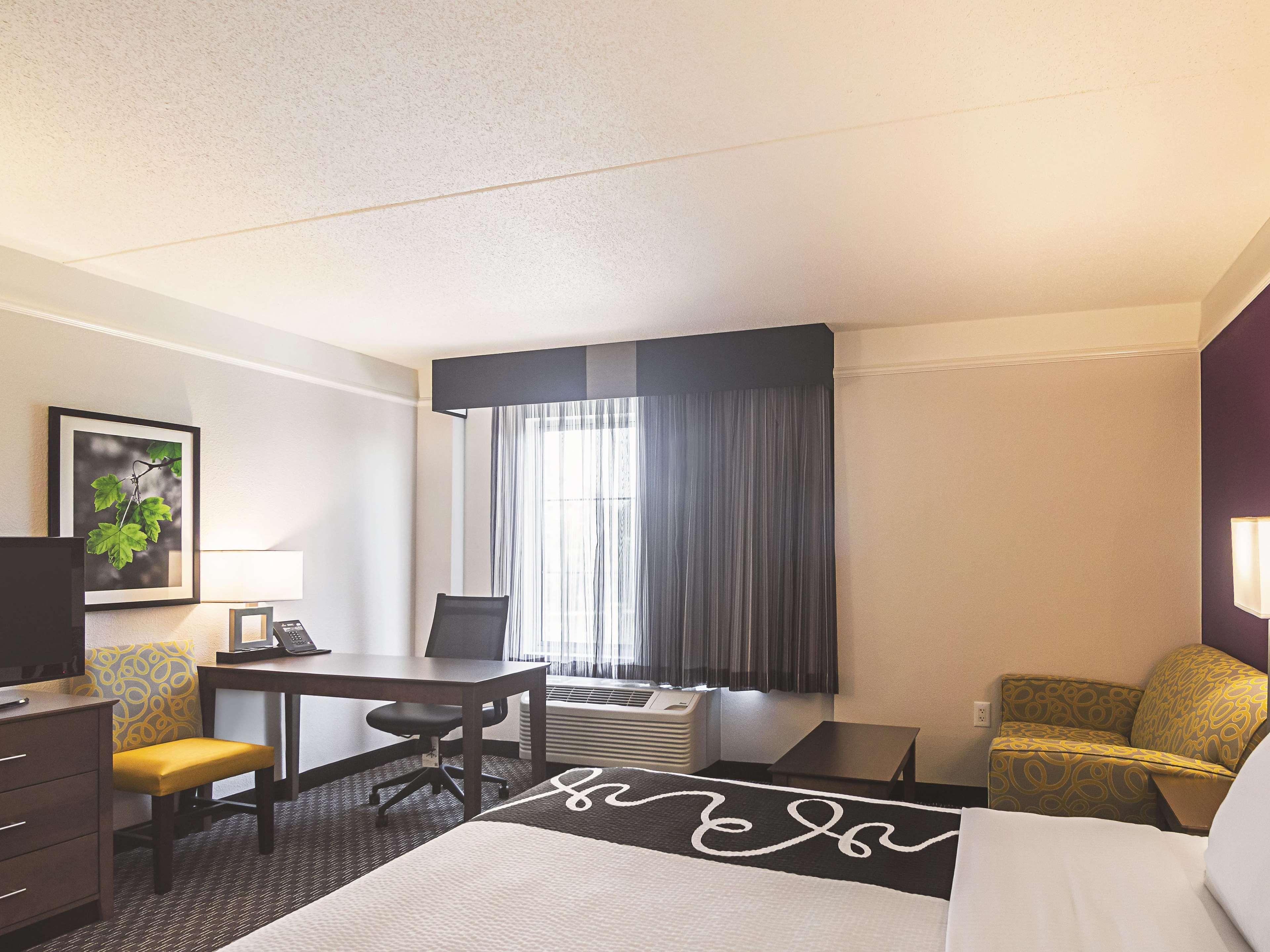 La Quinta By Wyndham Oklahoma City - Nw Expwy Eksteriør billede