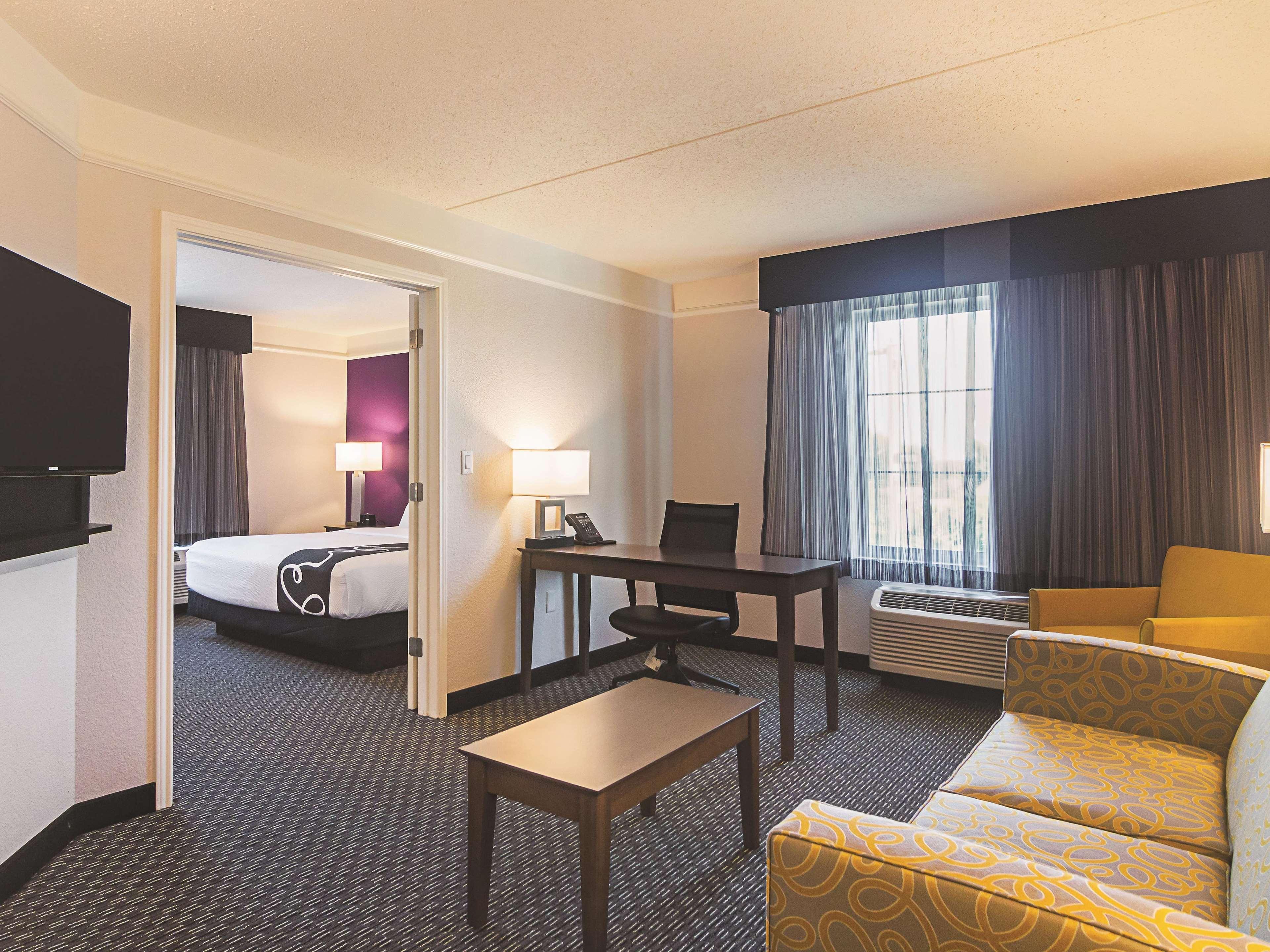 La Quinta By Wyndham Oklahoma City - Nw Expwy Eksteriør billede
