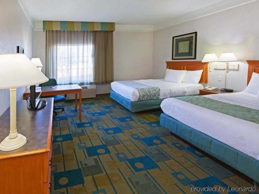 La Quinta By Wyndham Oklahoma City - Nw Expwy Eksteriør billede