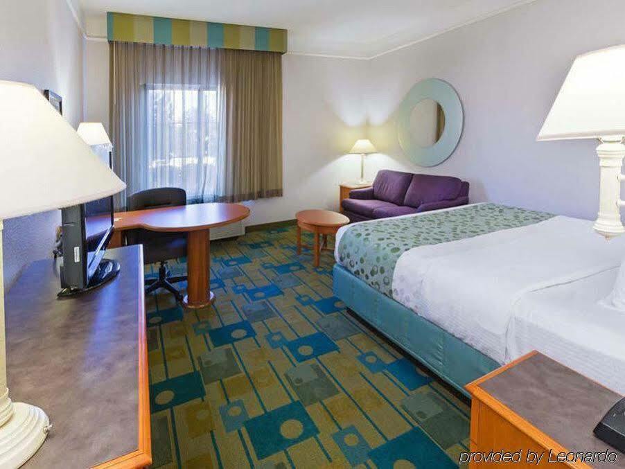 La Quinta By Wyndham Oklahoma City - Nw Expwy Eksteriør billede